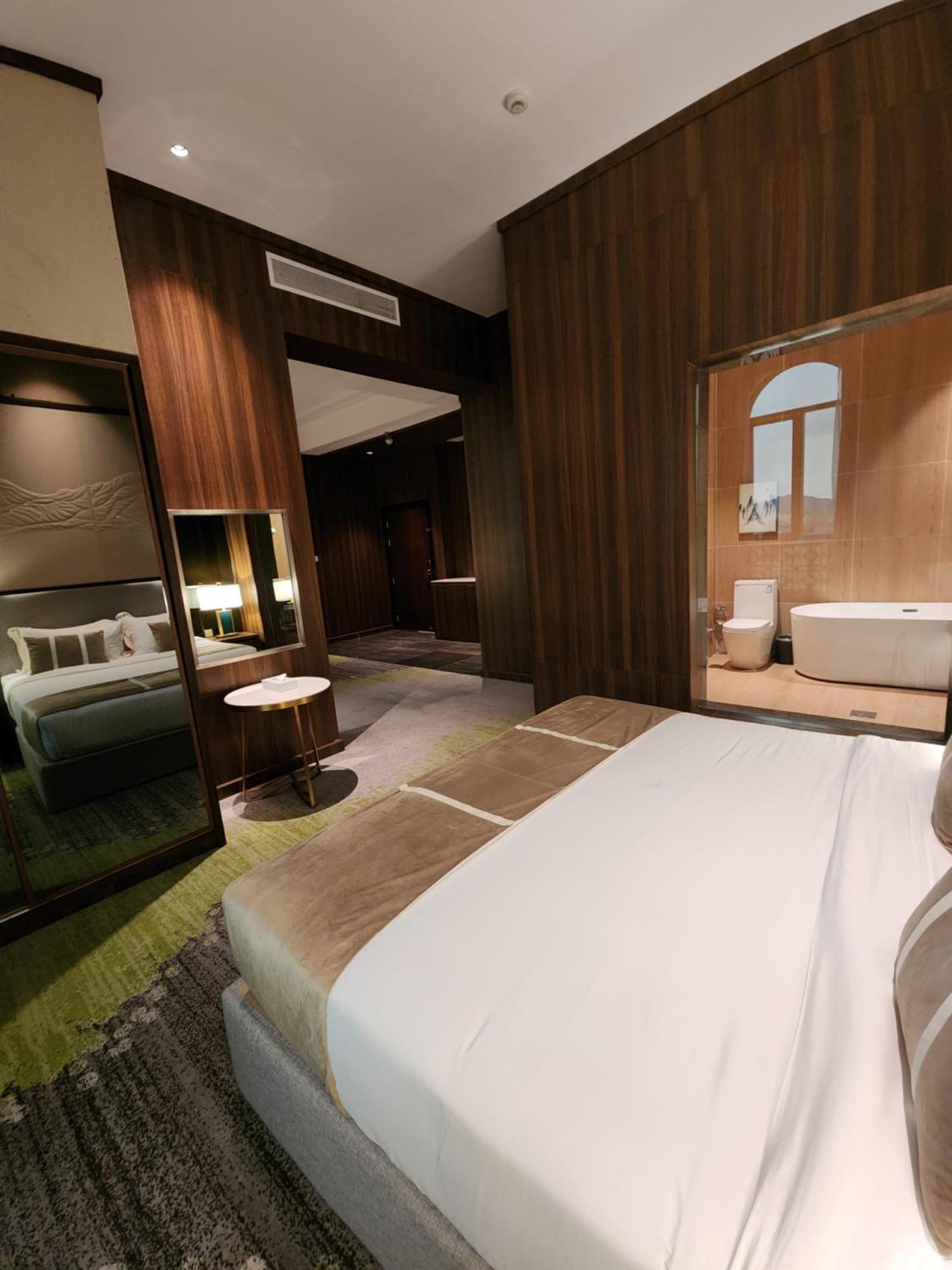 Ahad Rafidah Azar Hotel מראה חיצוני תמונה