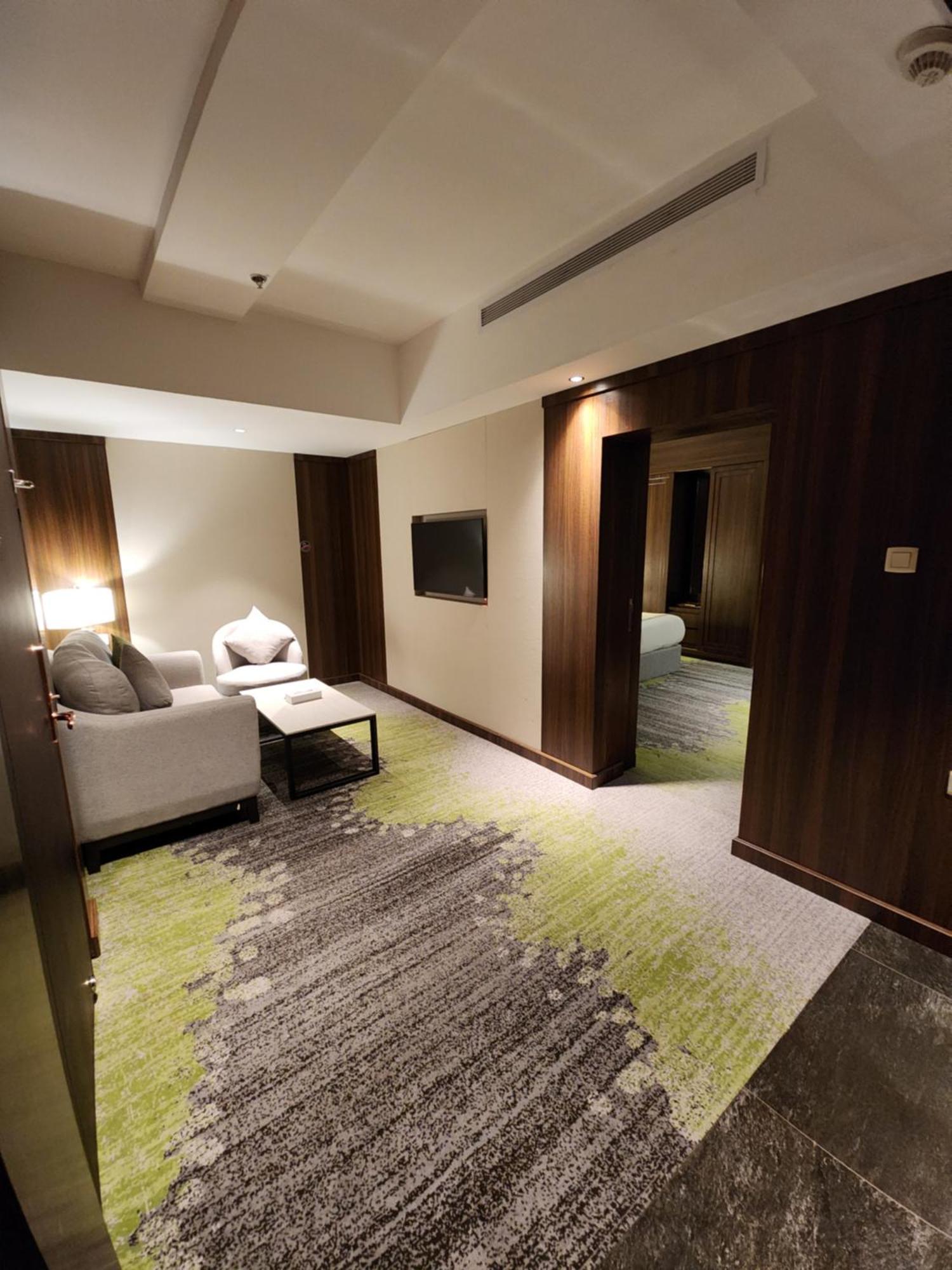 Ahad Rafidah Azar Hotel מראה חיצוני תמונה